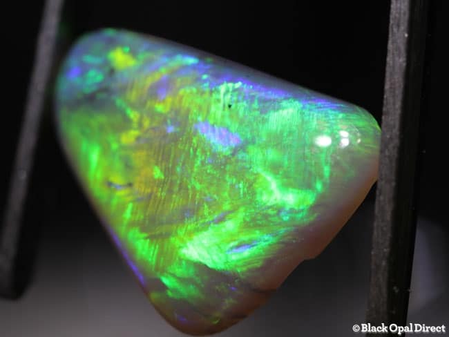 2.49 ct crystal opal 12x9x4mm - Image 3