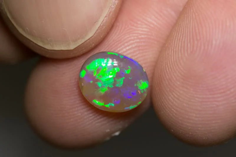 2.54 ct dark crystal opal 11x9x4mm - Image 2