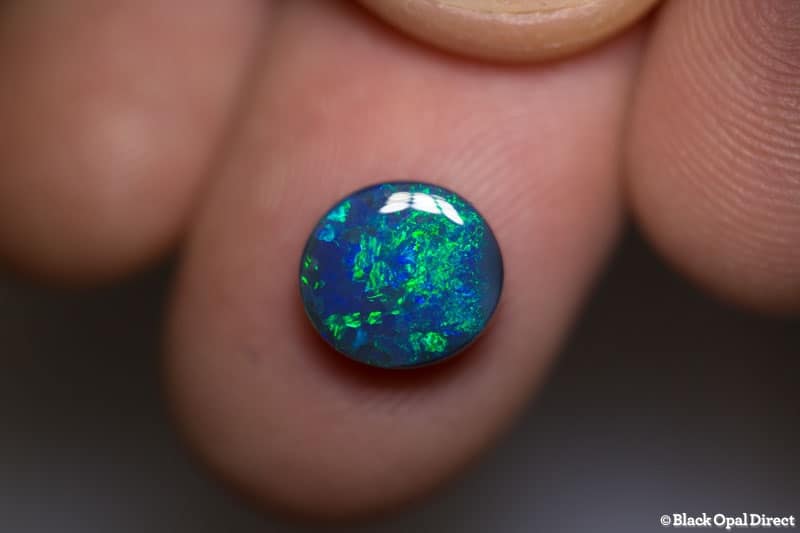 2.55 ct black opal 9.5x9x4mm - Image 2