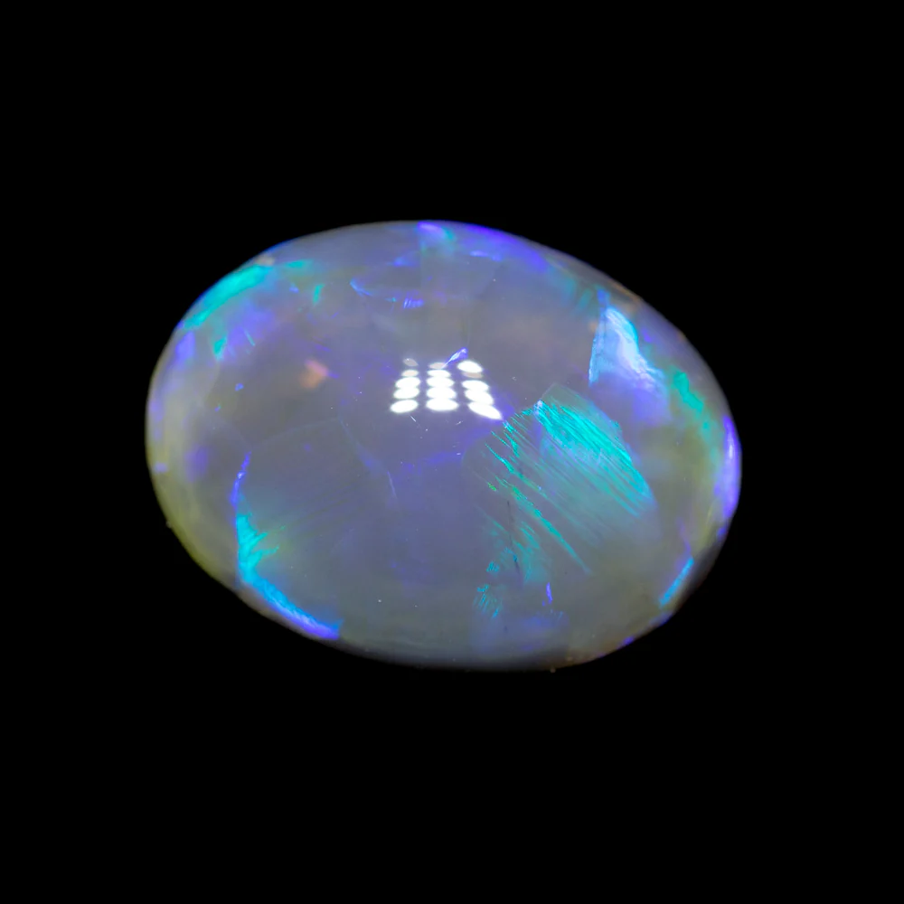2.57 ct black crystal opal 11x8.3x4.8mm - Image 2
