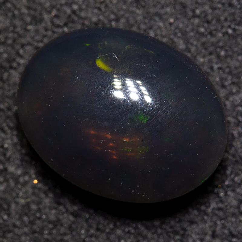 2.62 ct black opal treasure box - Image 2
