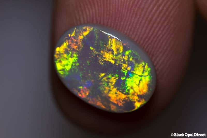 2.63 ct semi black opal 14x10x2mm - Image 2
