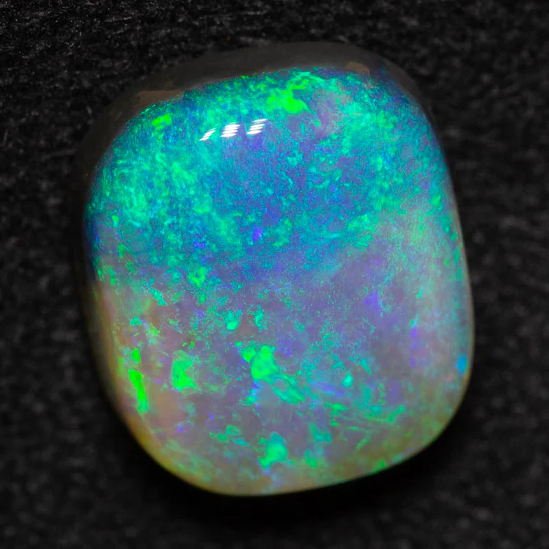 2.64 ct dark opal 9.7x8.4x4.1mm - Image 2