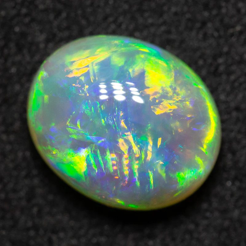 2.67 ct crystal opal 9.7x8x5.4mm - Image 4