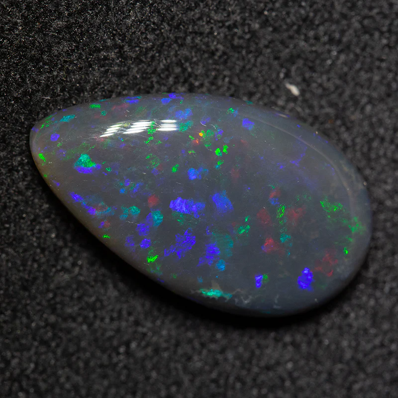 2.70 ct black opal 14.4x8.3x3.7mm - Image 4