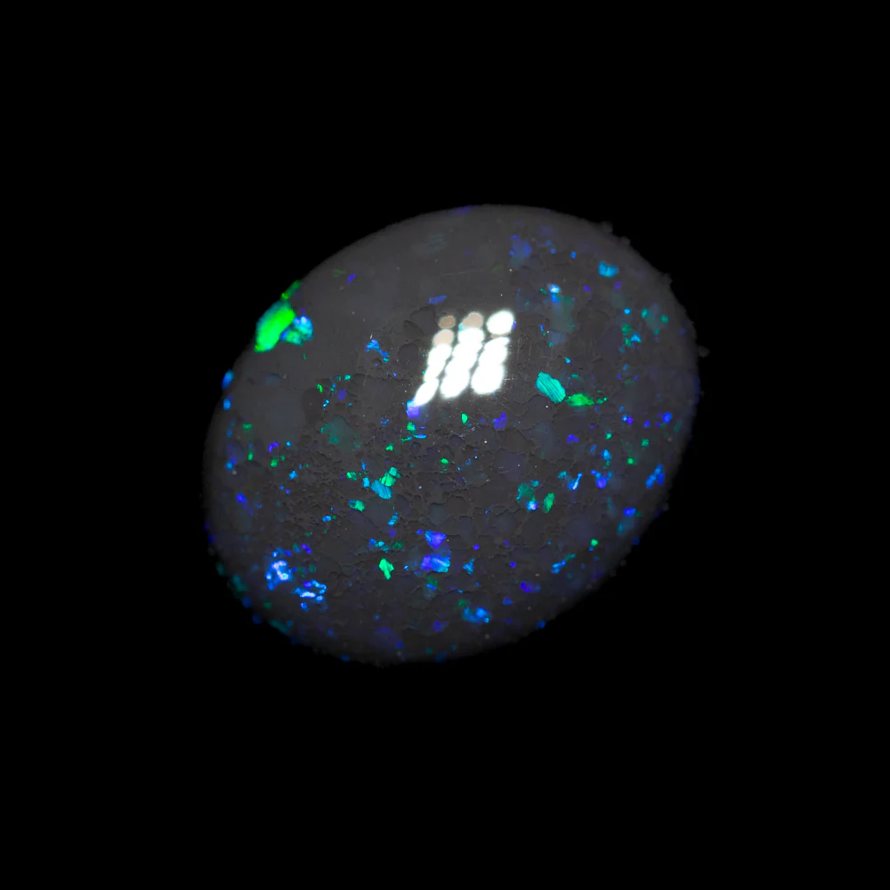 2.71 ct black opal 9.7x7.9x5.5mm - Image 2