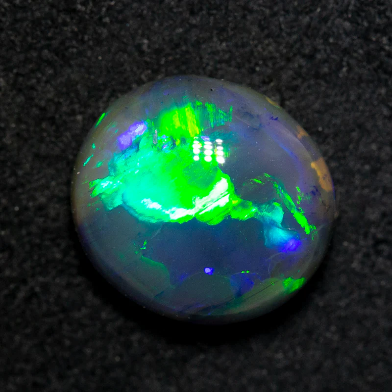 2.72 ct black opal 9.x9.1x5mm - Image 2