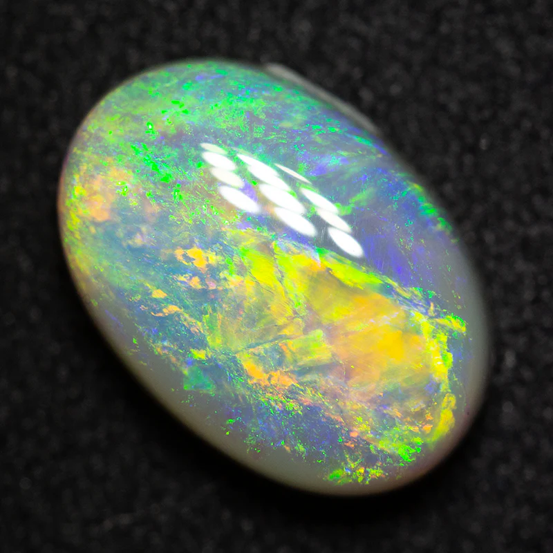 2.72 ct dark opal 11.3x7.9x4.2mm - Image 2