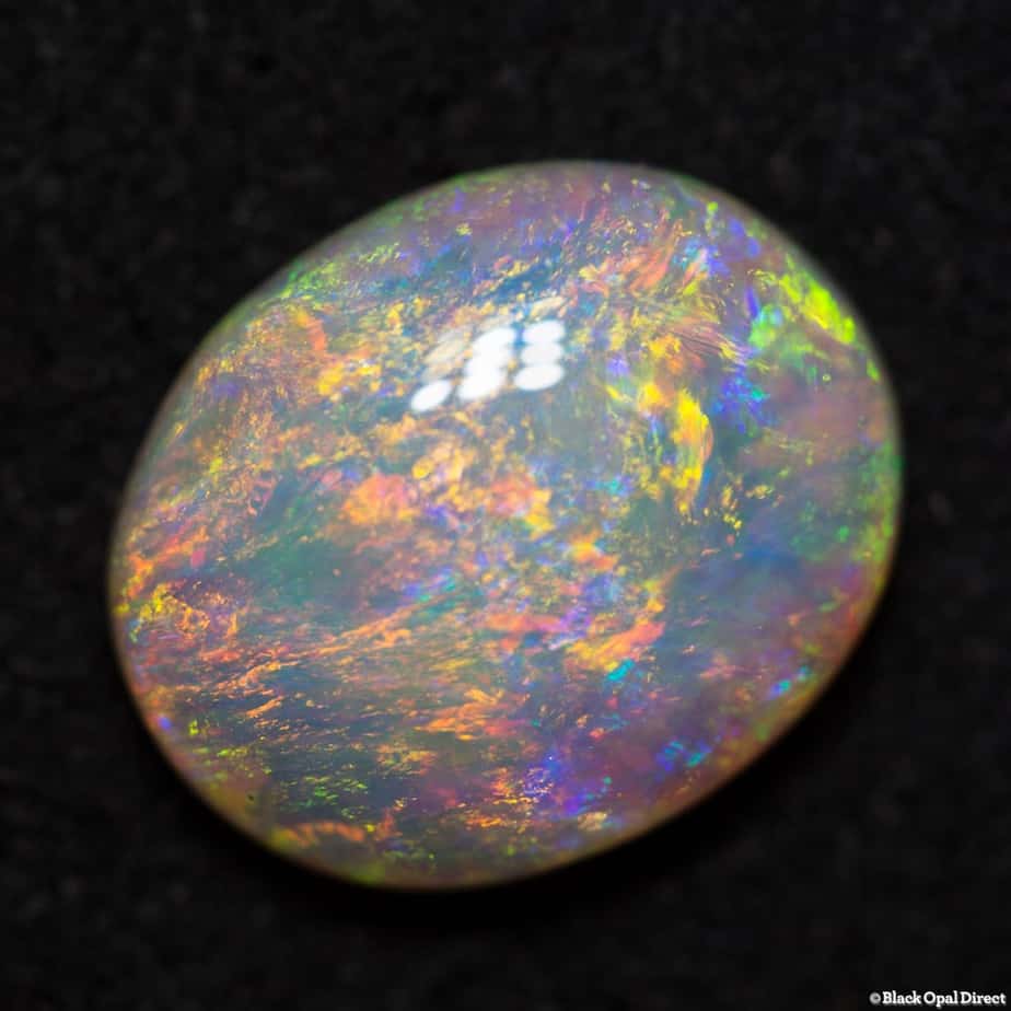 2.73 ct crystal opal 11.5x9.5x4mm - Image 3