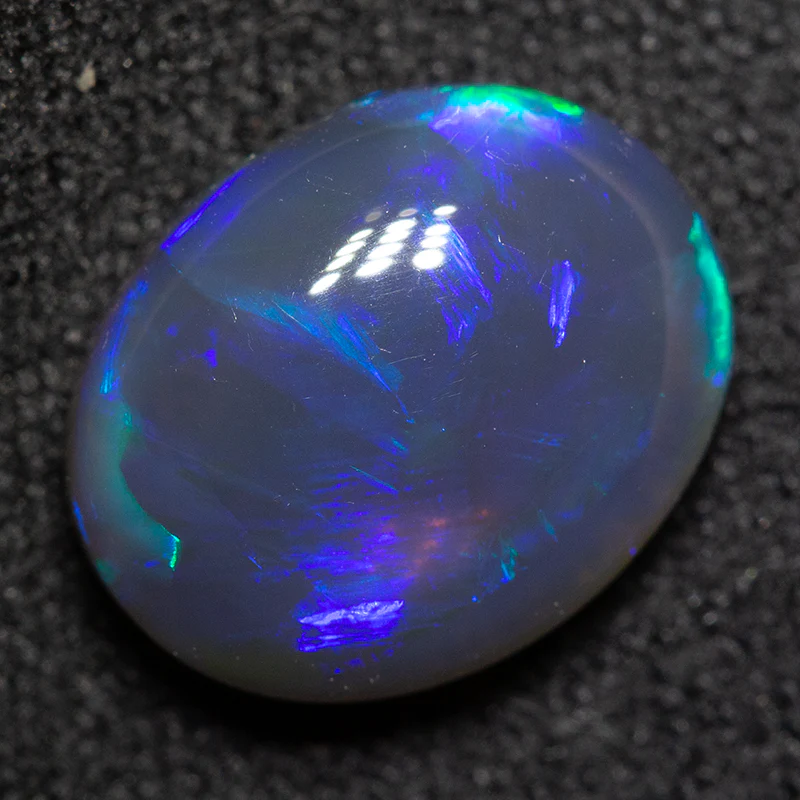 2.76 ct black opal 11x9x4.5mm - Image 3