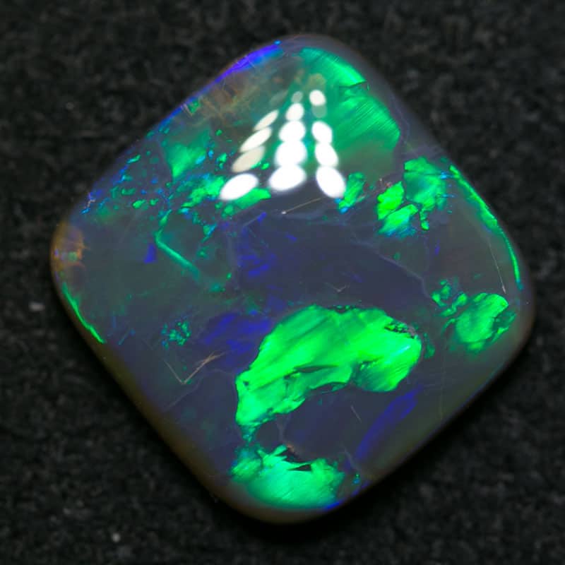 2.77 ct pillow cut black opal 10x10x5mm - Image 2