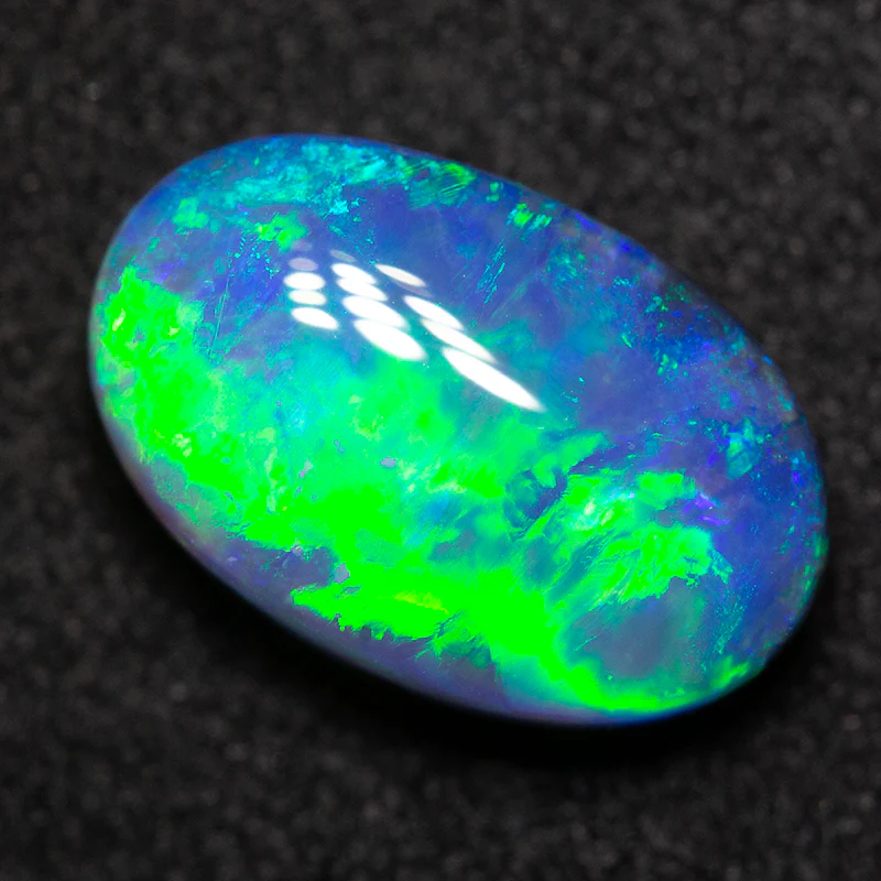 2.78ct black opal 11.8x7.7x4.6mm - Image 4