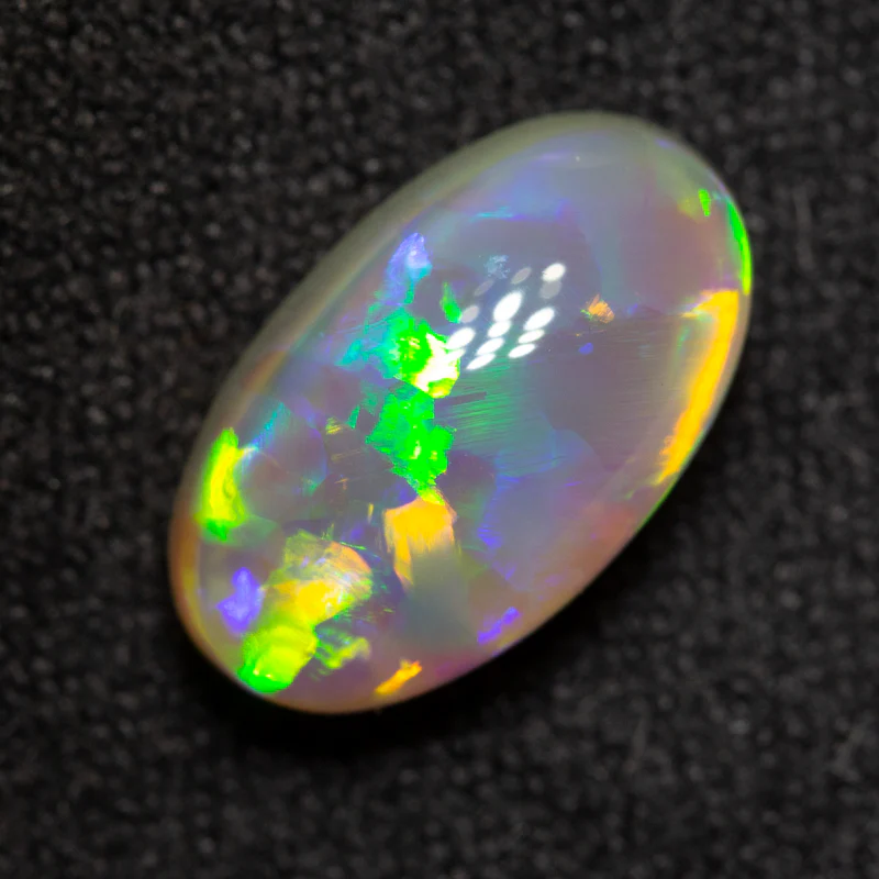 2.79 ct crystal opal 12x7x5.3mm - Image 2