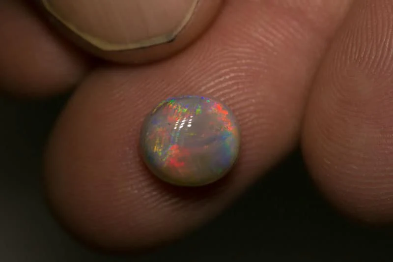 2.81 ct dark opal 9x8x6mm - Image 2