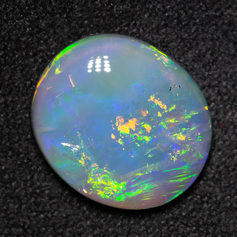 2.88 ct dark opal 11x10x3.5mm - Image 2