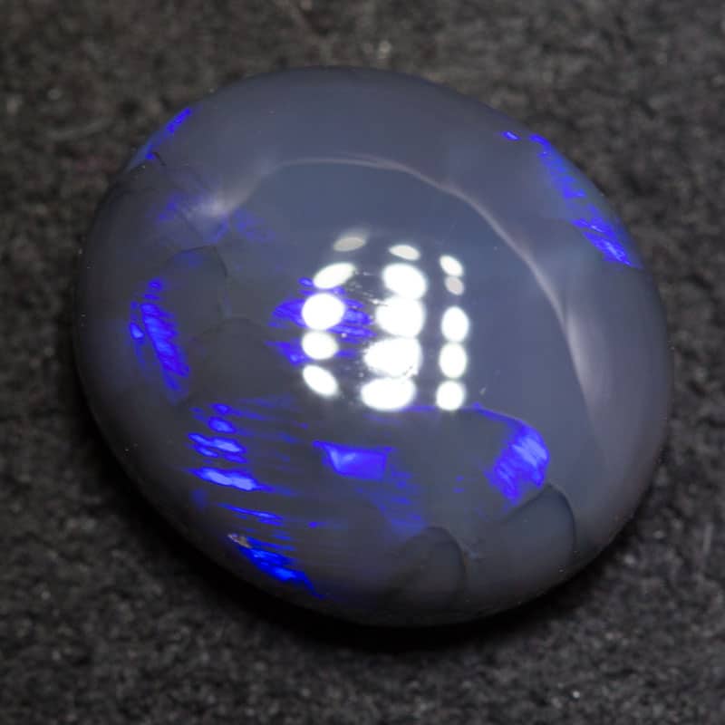 2.95 ct black crystal opal 10.5x9x4.5mm - Image 3