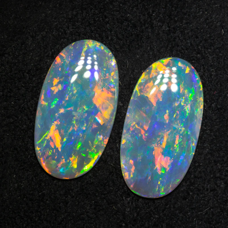 2.98 ct crystal opal pair 14.2x7.5x1.7mm - Image 2