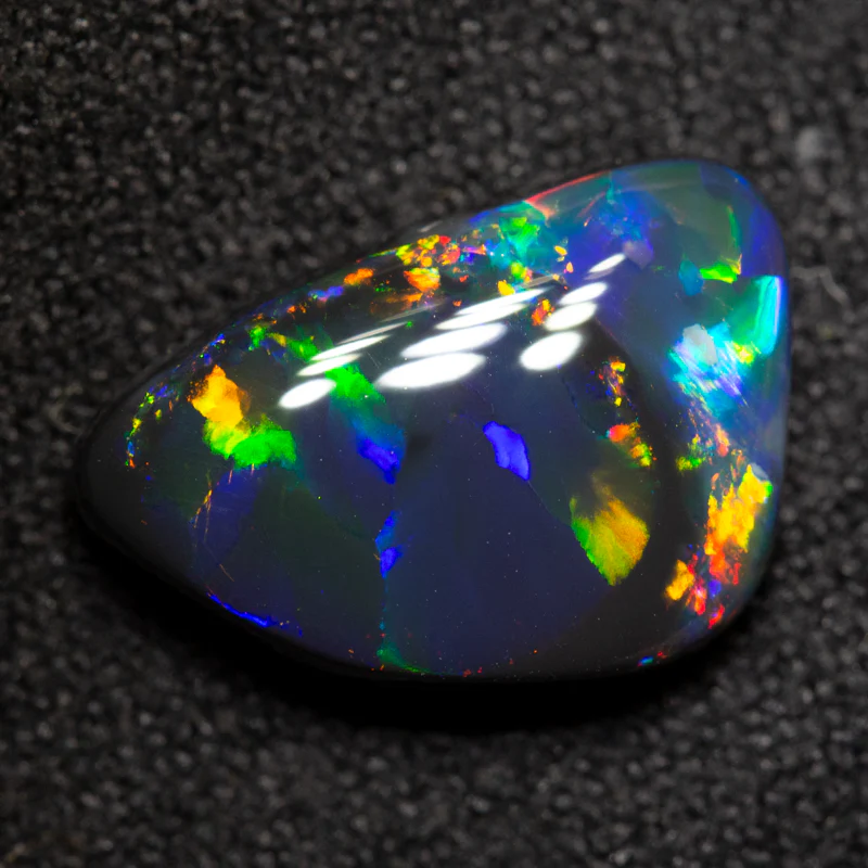 2.99 ct black opal 13.2x8.7x4.4mm - Image 2