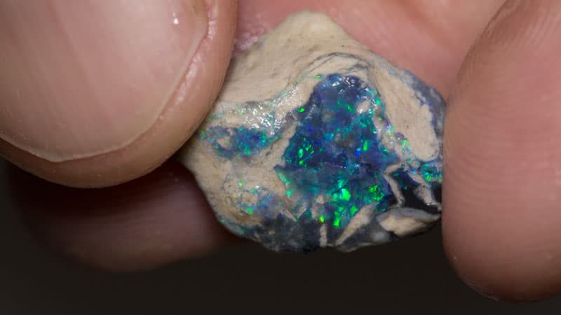 2195 ct rough opal parcel for experienced cutters - Image 6