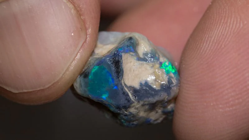 2195 ct rough opal parcel for experienced cutters - Image 7