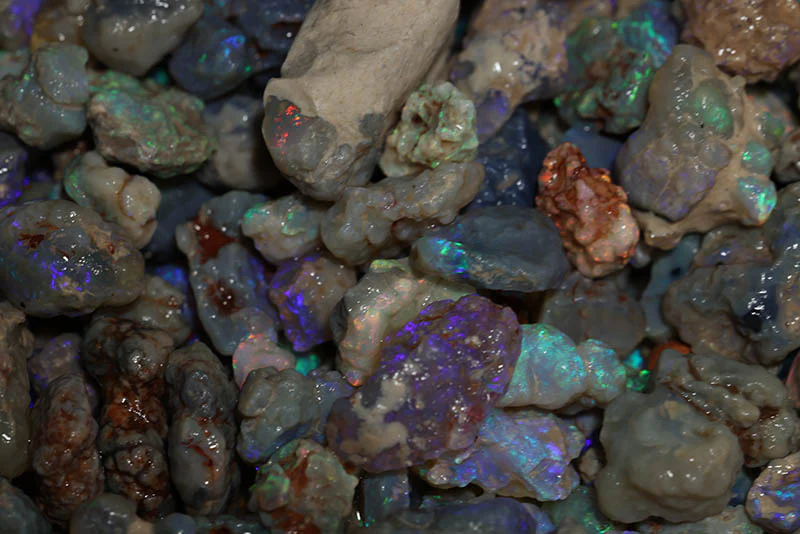 2350 carat rough pea nobby opal parcel - Image 3