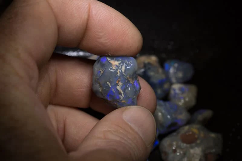 243 ct rough opal parcel 15 piece - Image 2