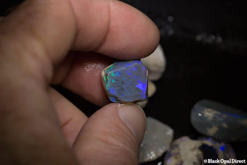 289 ct rough opal parcel for beginners - Image 4