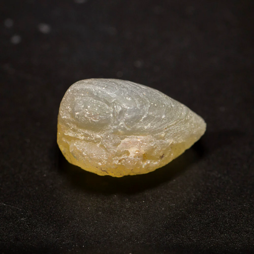 29.73 ct opal fossilised shell 23.7x17.7x14.8mm - Image 2