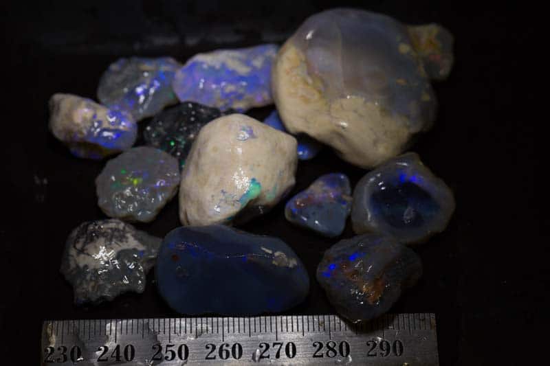 291 ct rough opal parcel for beginners - Image 3