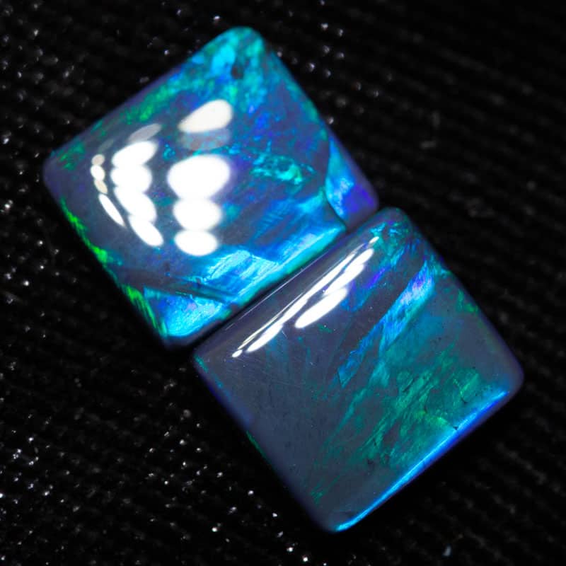 3.04 ct black opal pair 9x8mm - Image 3