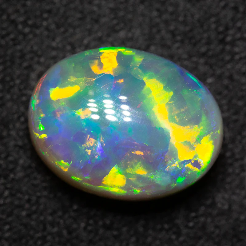 3.04 ct crystal opal 10x8x6mm - Image 2