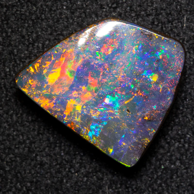 3.08 ct boulder opal 10.3x9.4x3.7mm - Image 2