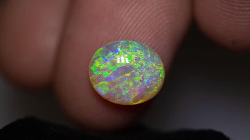 3.10 ct crystal opal 11x9.5x4.5mm - Image 3