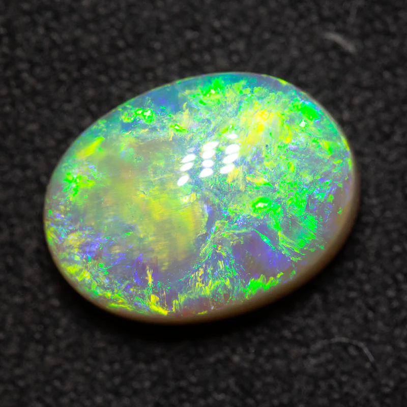 3.12 ct crystal opal 11x8x5mm - Image 2