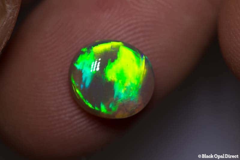 3.13 ct crystal opal 10x9x5mm - Image 2