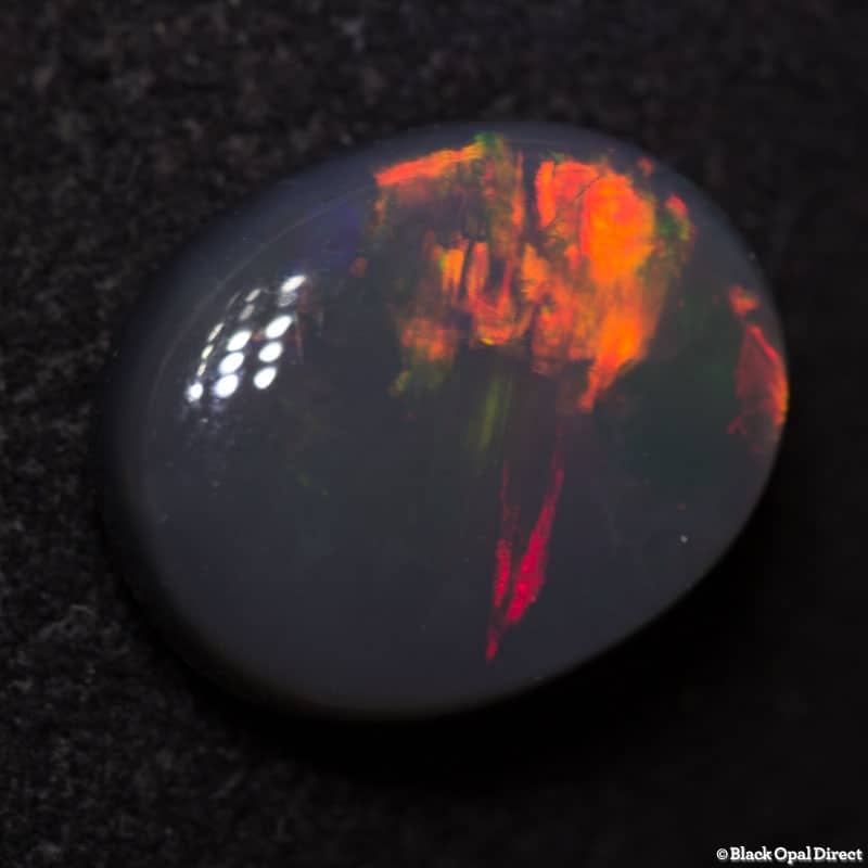 3.15 ct black opal 11x9x4mm - Image 2