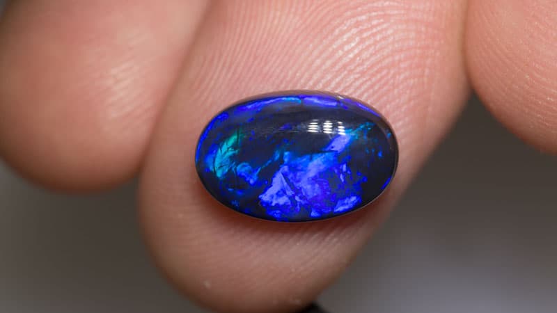 3.19 ct black opal 13x8x4.5mm - Image 2