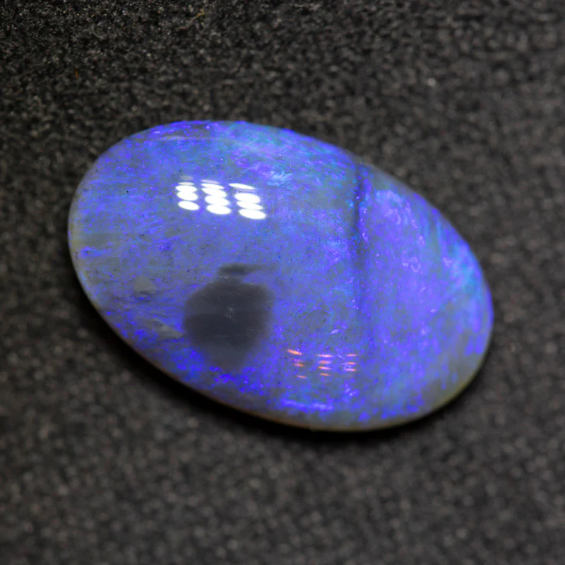 3.27 ct black crystal opal 13.9x8.8x4.4mm - Image 2