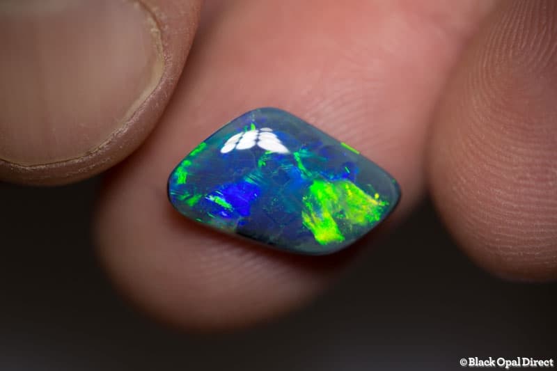 3.28 ct black opal baroque 15.5x9x3.5mm - Image 3