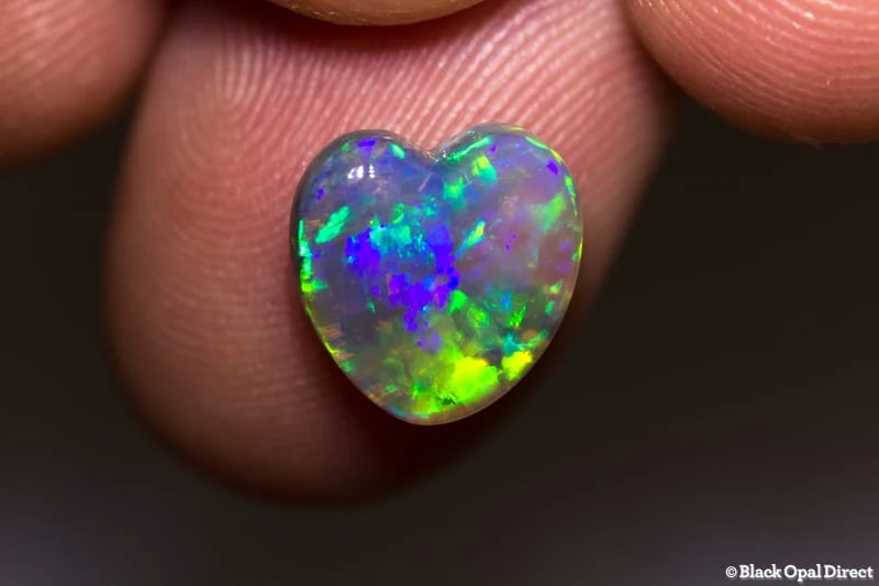3.31 ct semi black opal heart 11x10.5x4.5mm - Image 2