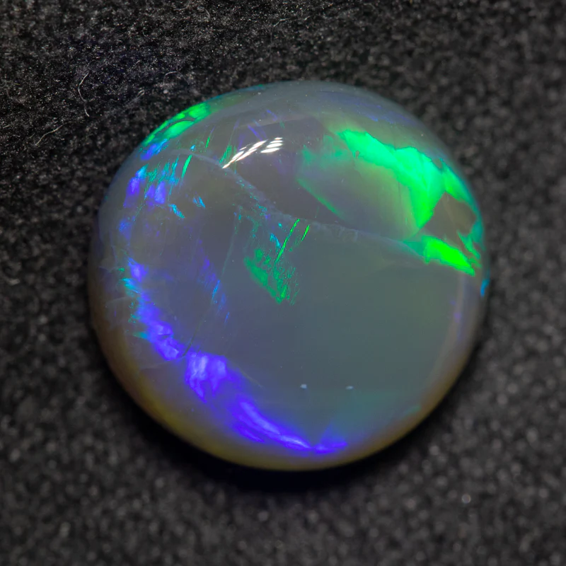 3.41 ct black opal 11x10.9x4.4mm - Image 2