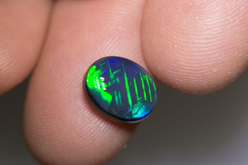 3.50 ct black opal 11x9x5mm - Image 2