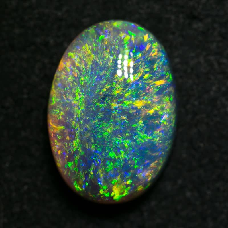 3.50 ct dark crystal opal 12x9x5mm - Image 4