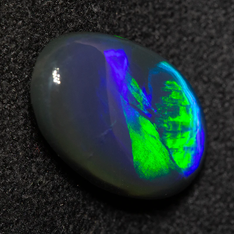3.52 ct black opal 14.2x9x4.5mm - Image 2