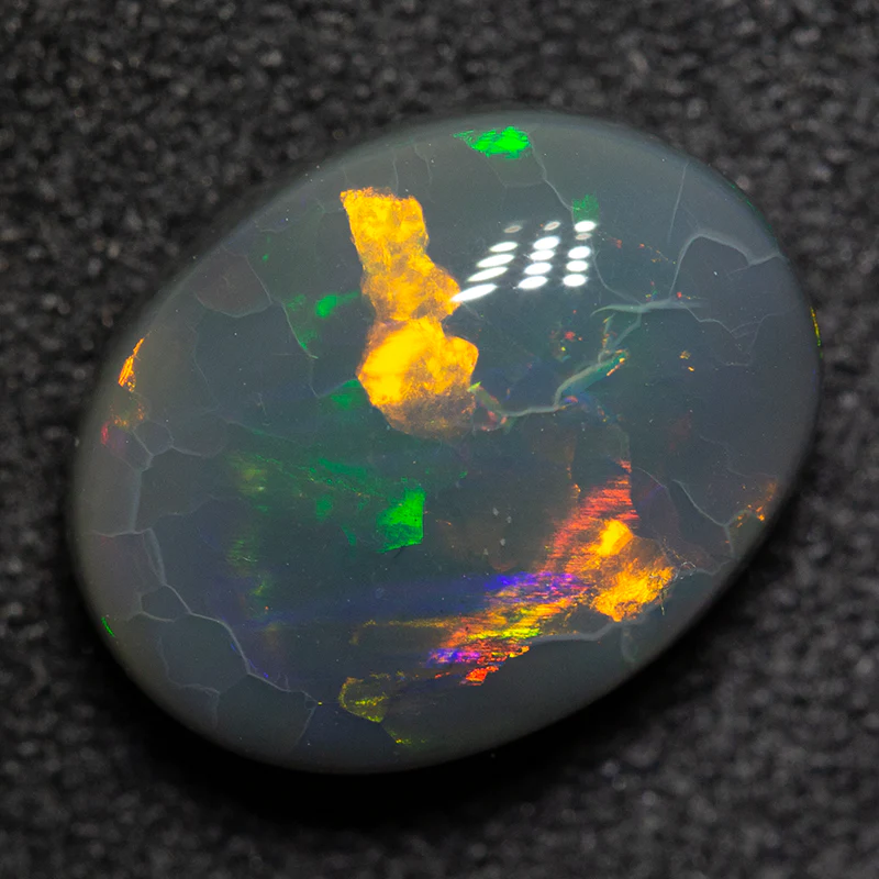 3.53 ct black opal 11.8x9.2x5.1mm - Image 5