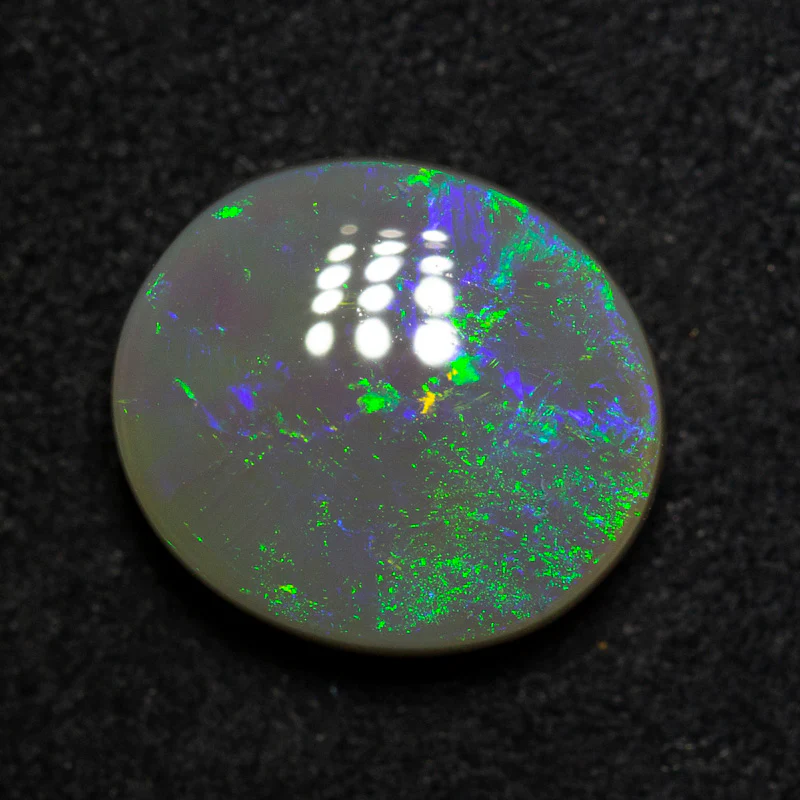 3.55 ct dark opal 11.1x9.9x5mm - Image 3