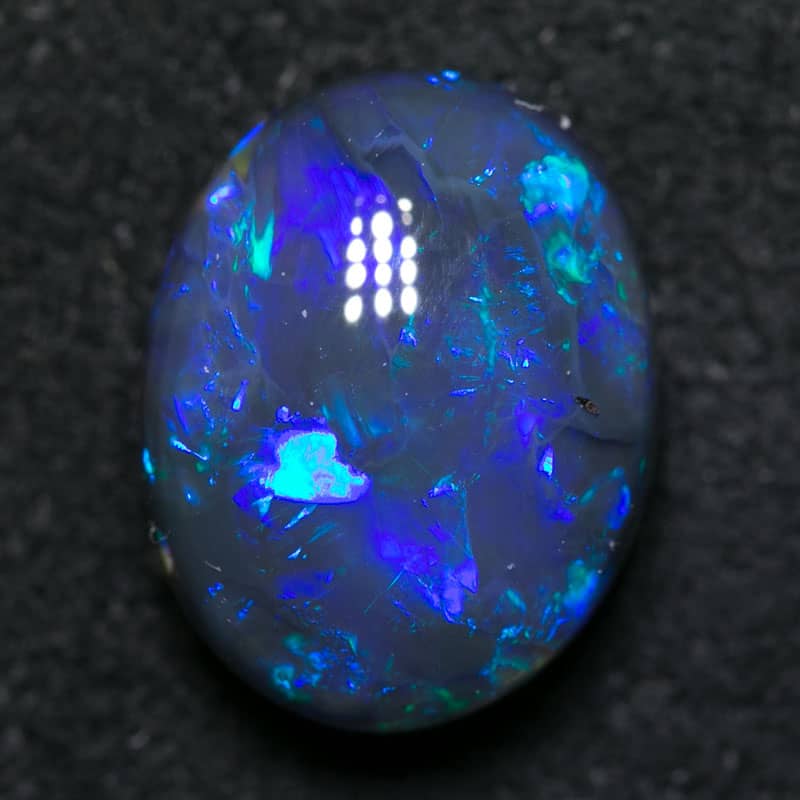 3.59 ct black opal 11.5x9x5.5mm - Image 3