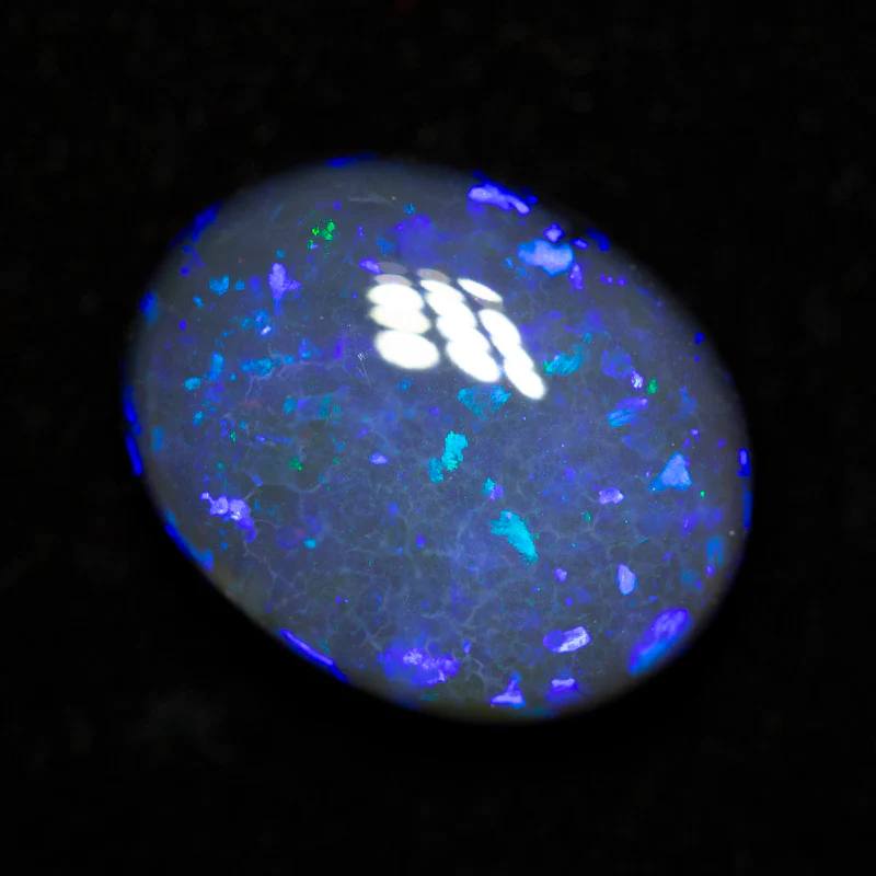3.61 ct black opal 12.2x9.6x4.8mm - Image 2