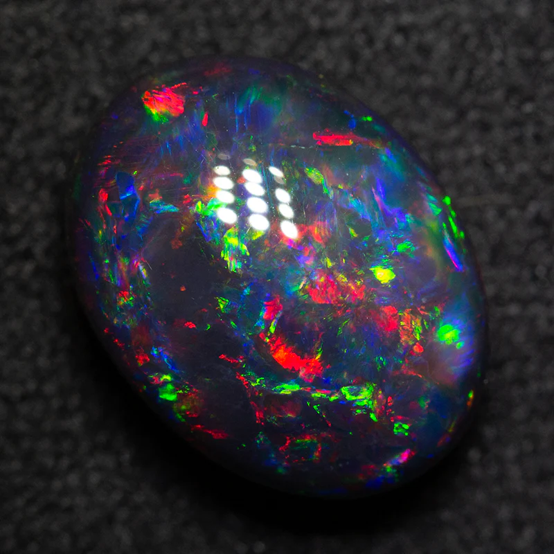 3.68 ct black opal 11.4x8.7x5.9mm - Image 4