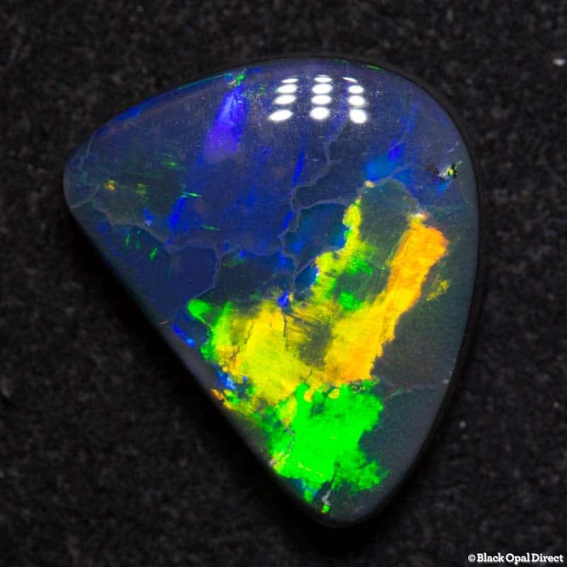 3.70 ct gem black opal 9.5x12x4.5mm - Image 3